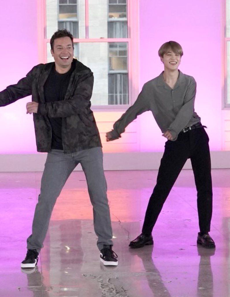 [잡담] 방탄 지민 지미팰런쇼 하루는 토크 하루는 무대래 토크도 한다ㅋㅋㅋㅋ | 인스티즈