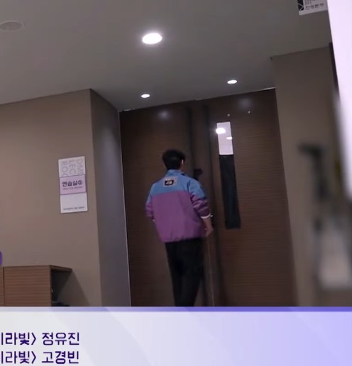 [잡담] 이거 뒷모습 김지웅 같지 | 인스티즈
