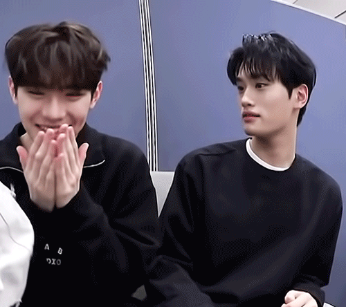 ㄱ [잡담] 금탤 붙어있는 모습들을 모아봄 진짜 염천커플 | 인스티즈