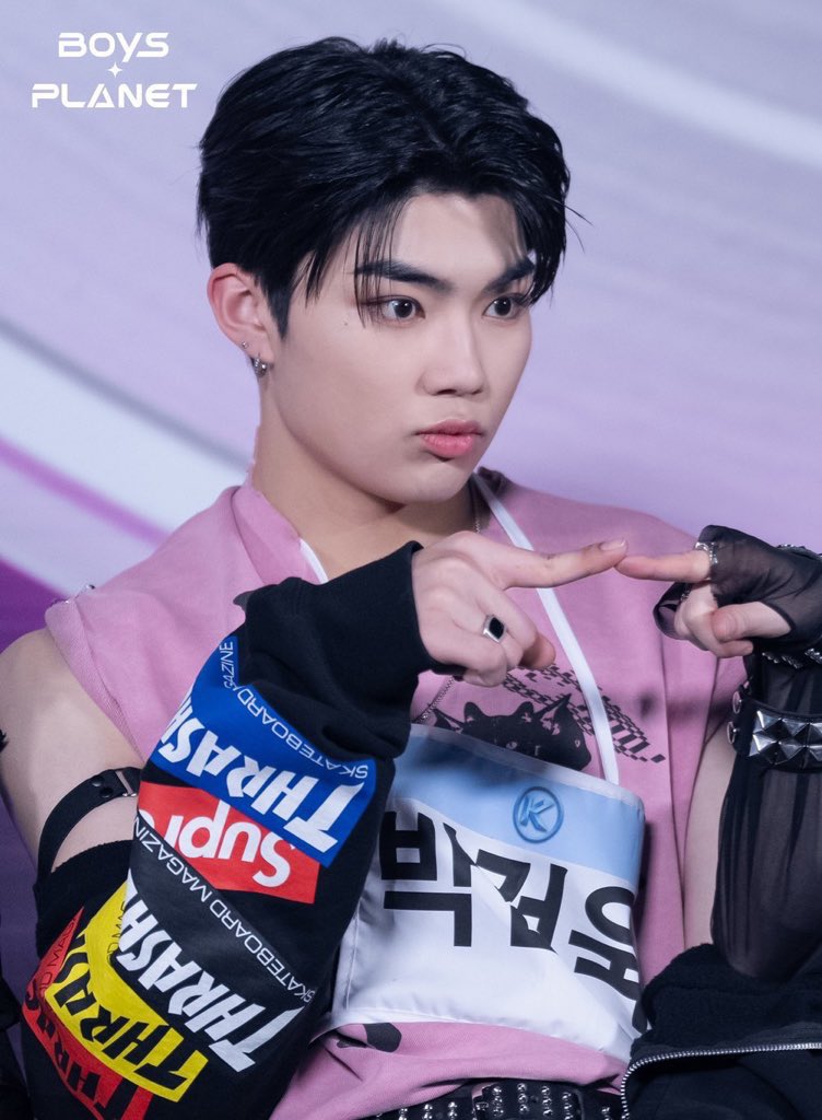 [잡담] ㅌ 건욱이 비하 사진 이제봄 ㅠㅠㅜㅜㅜㅜㅜ이 아돼강오 머야?????? | 인스티즈
