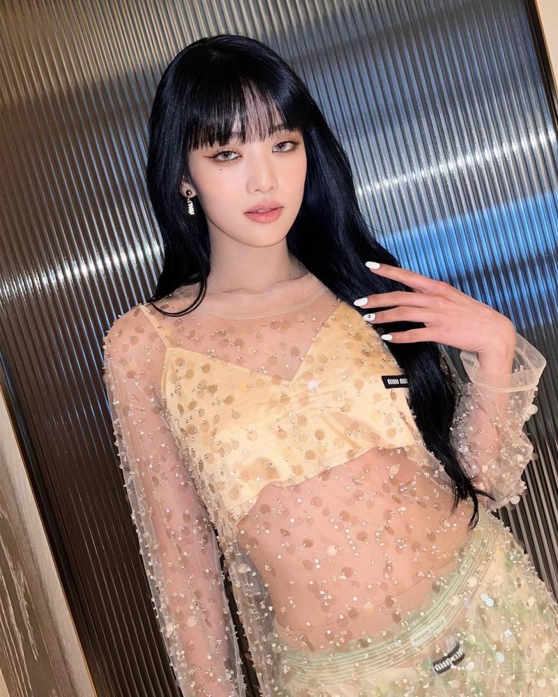 [잡담] 민니도 미우미우랑 진짜 찰떡이다 | 인스티즈