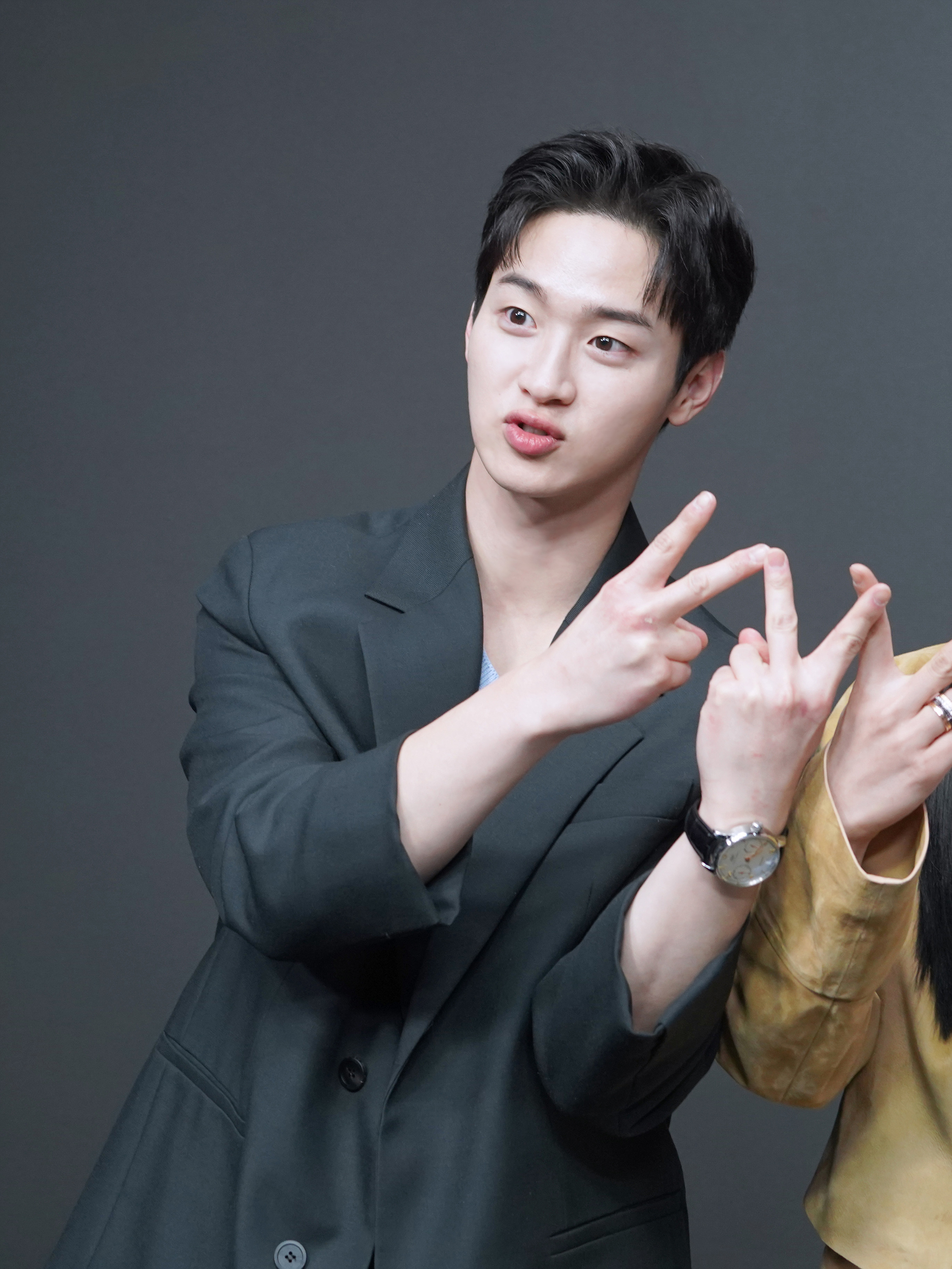 [잡담] 다들 장동윤 갭차이 좀 봐 ㅋㅋㅋ | 인스티즈