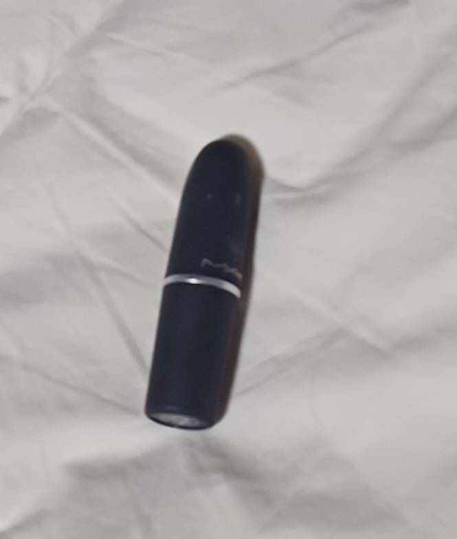 애인 침대에서 여자 립 나왔는데 뭐지?? | 인스티즈