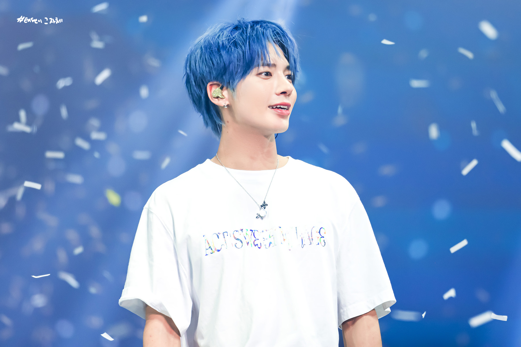 [잡담] 강태현은 어떻게 파란머리도 잘 어울림??... | 인스티즈
