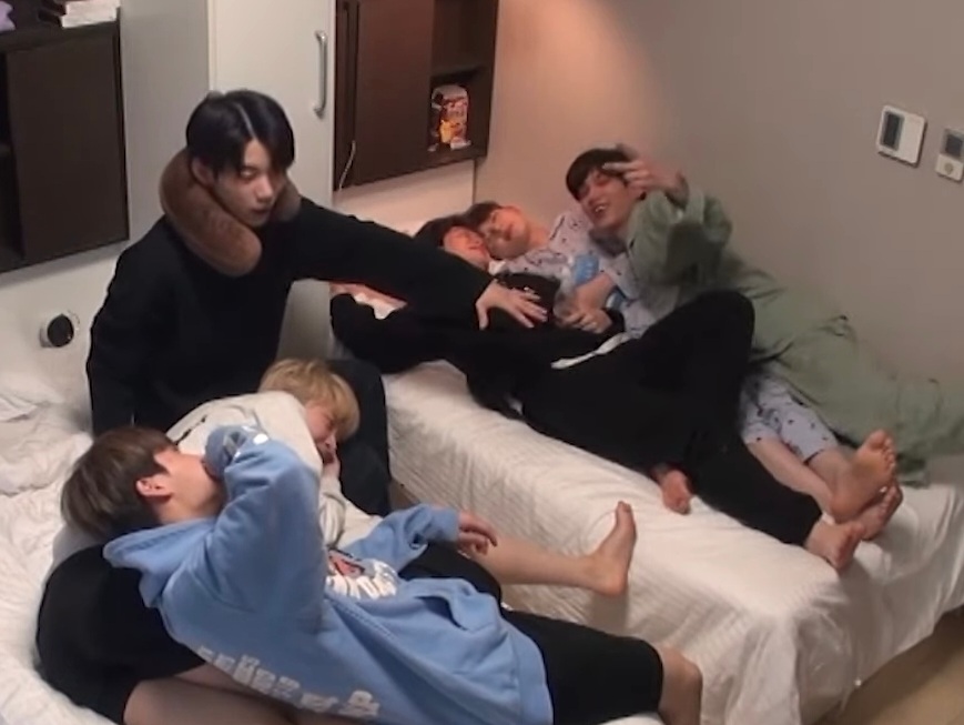 [잡담] 이 남자들이 뭘 했길래 이 장면은 쓰면 안된다고 하는 건지 보여줘 | 인스티즈