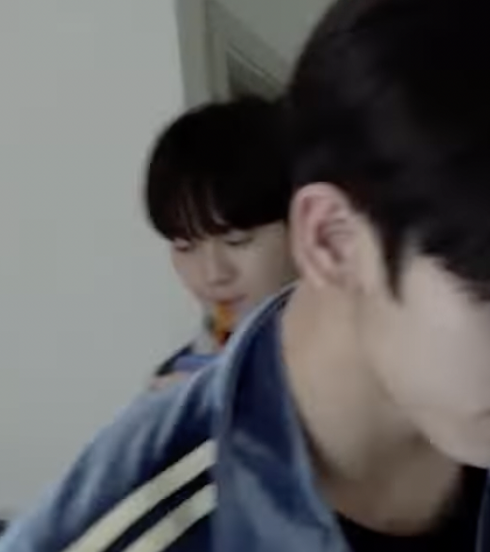 [잡담] 유승언 진짜 귀엽네 이 컵 계속 들고다녘ㅋㅋㅋㅋㅋㅋㅋㅋㅋㅋㅋㅋ | 인스티즈