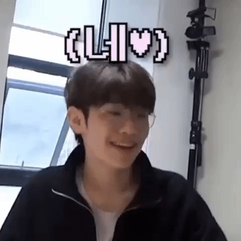 [잡담] 김태래 완전 햇빛 받으면 움직이는 인형 | 인스티즈