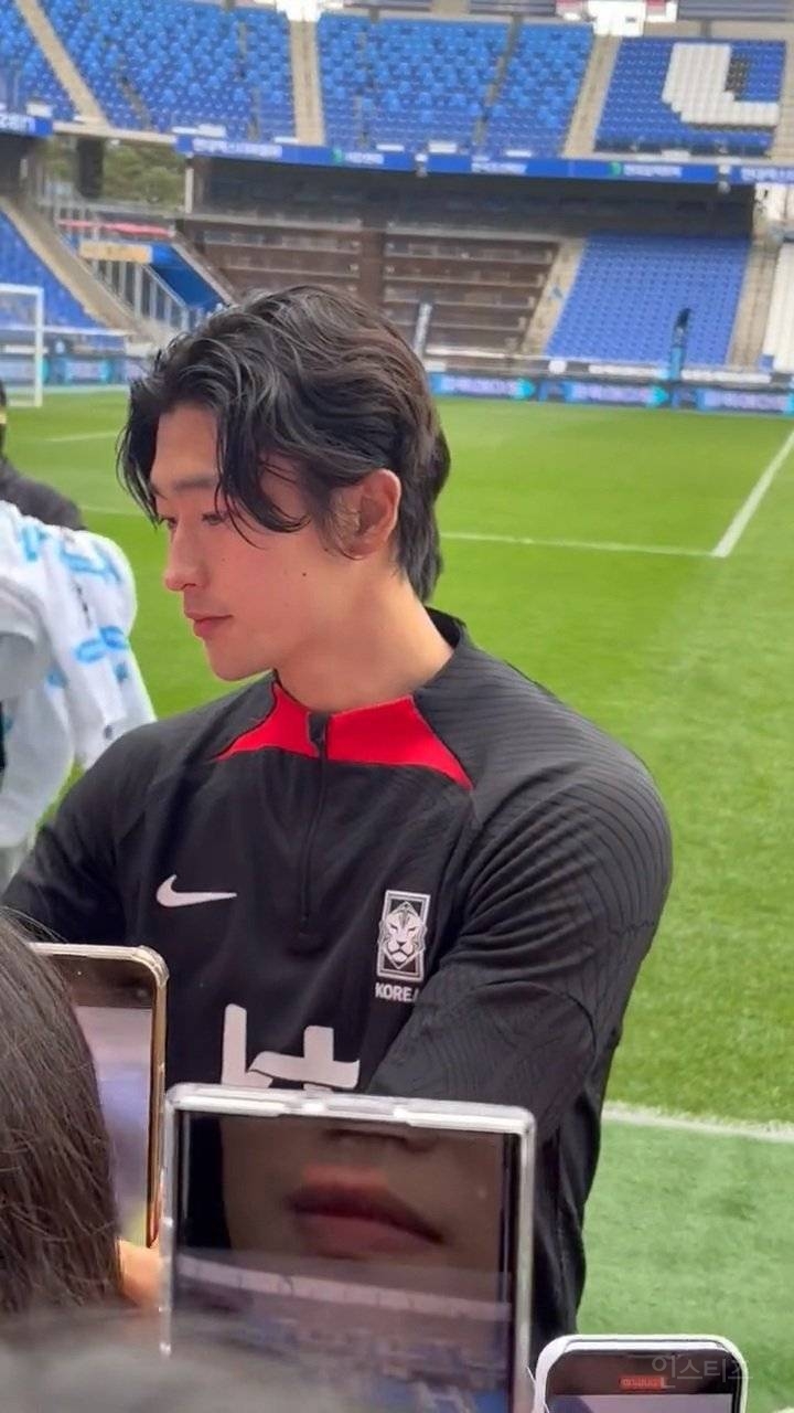 국대 오픈트레이닝에서 레전드 미모 갱신한 조규성 | 인스티즈