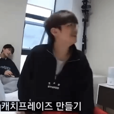 [잡담] 김태래 덕질 거의 아틀란티스 후렌치레볼루션 티익스프레스임 | 인스티즈