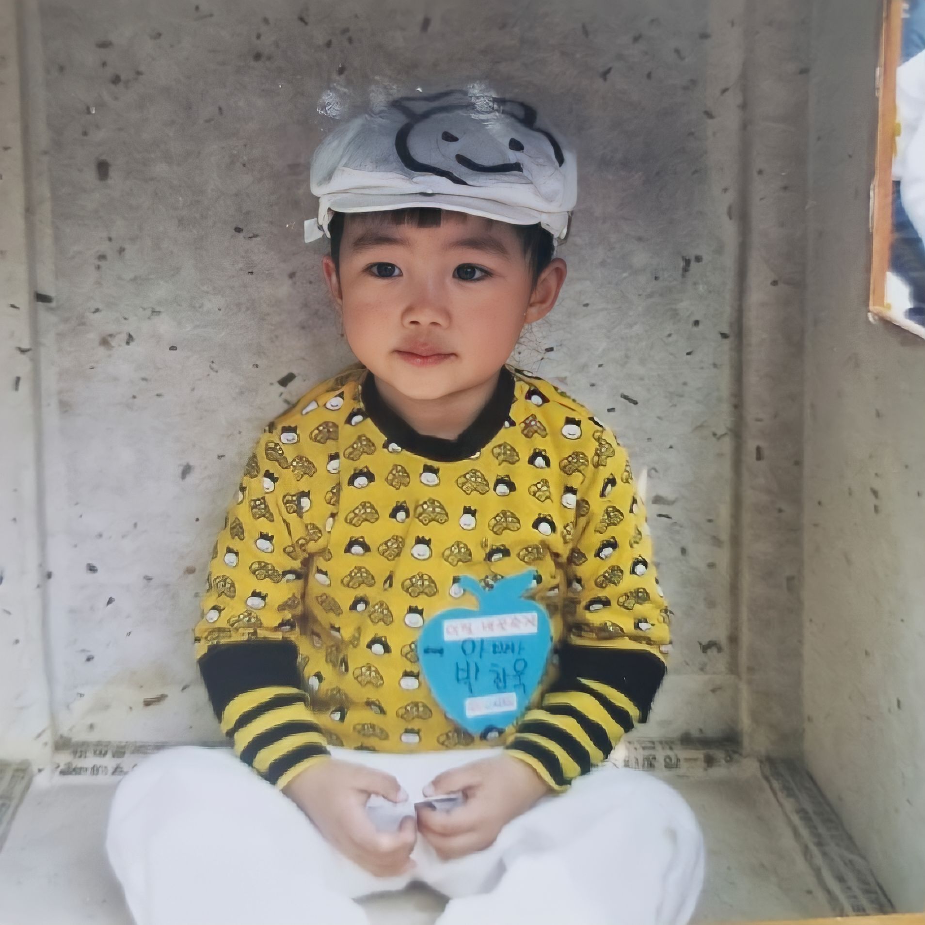 [잡담] 건욱아가 이때 3살이라는 거 까지는 어째저째 버텼는데 | 인스티즈