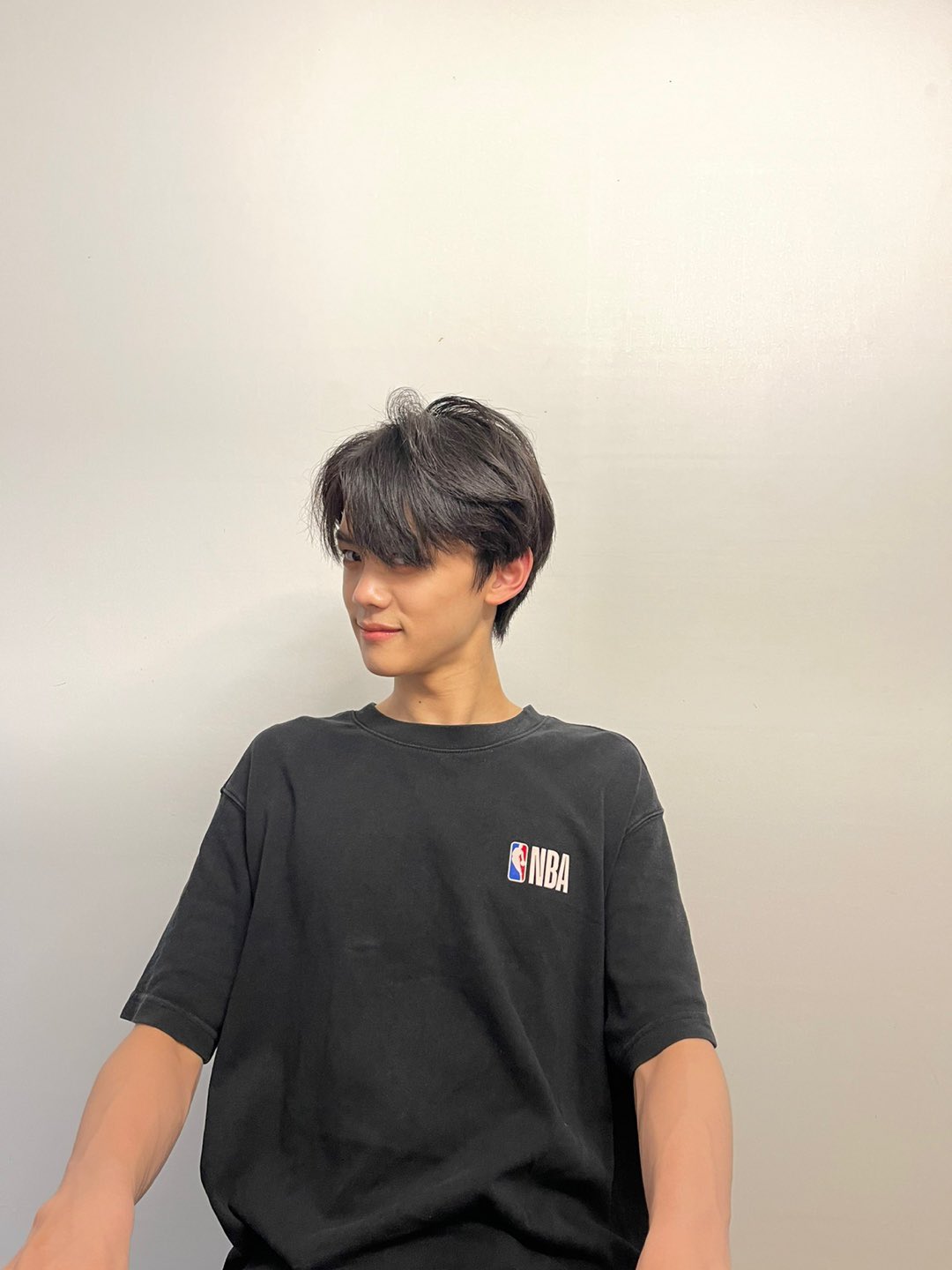[잡담] 장남 김규빈.. 막내 여동생 얼마나 이뻐할까🥹 | 인스티즈