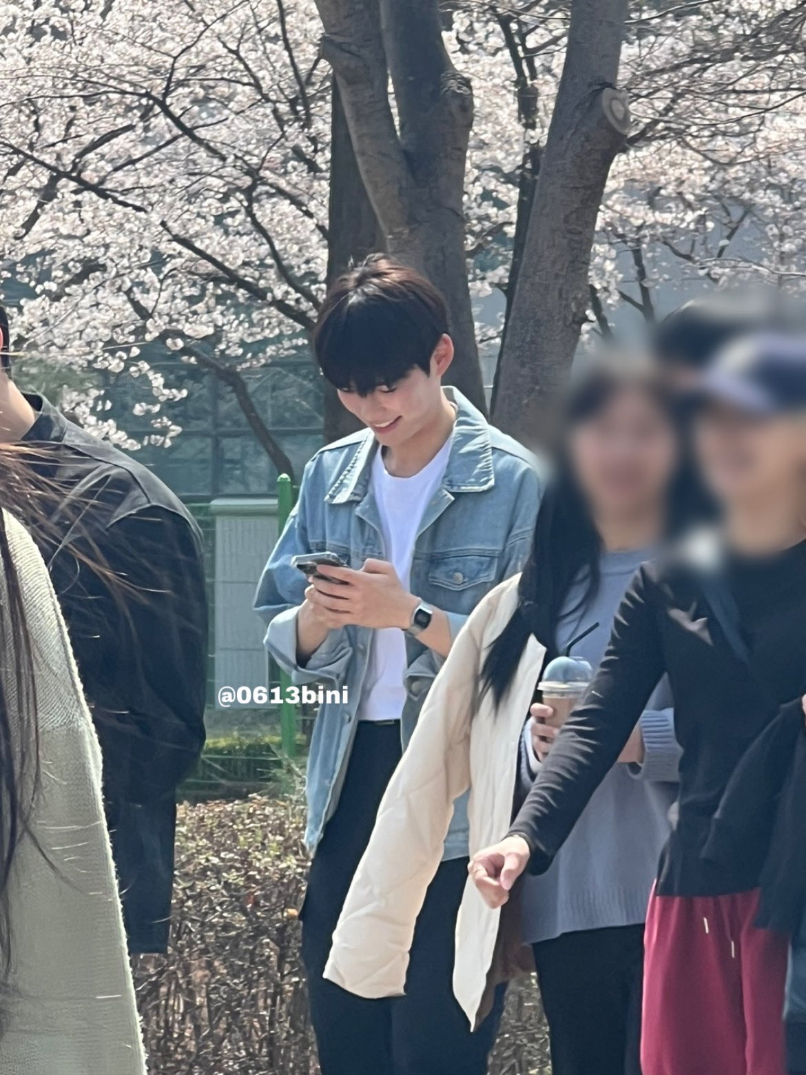 [잡담] 성한빈 이 사진 짝사랑하는 선배느낌 | 인스티즈