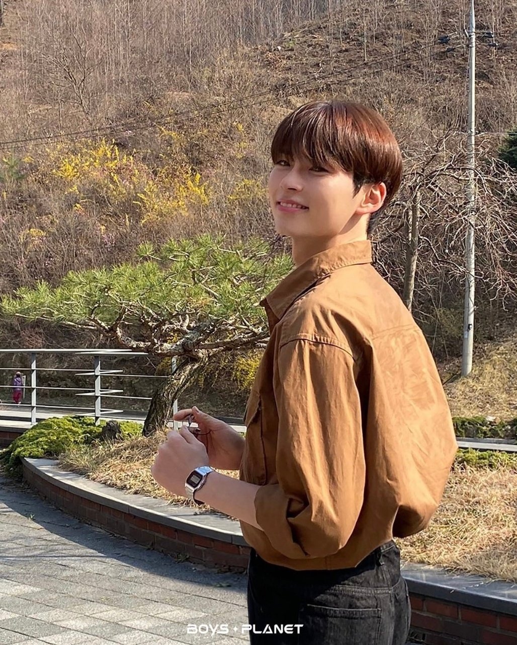 [잡담] 성한빈 시계 찬 모습을 좋아하는 모임 | 인스티즈