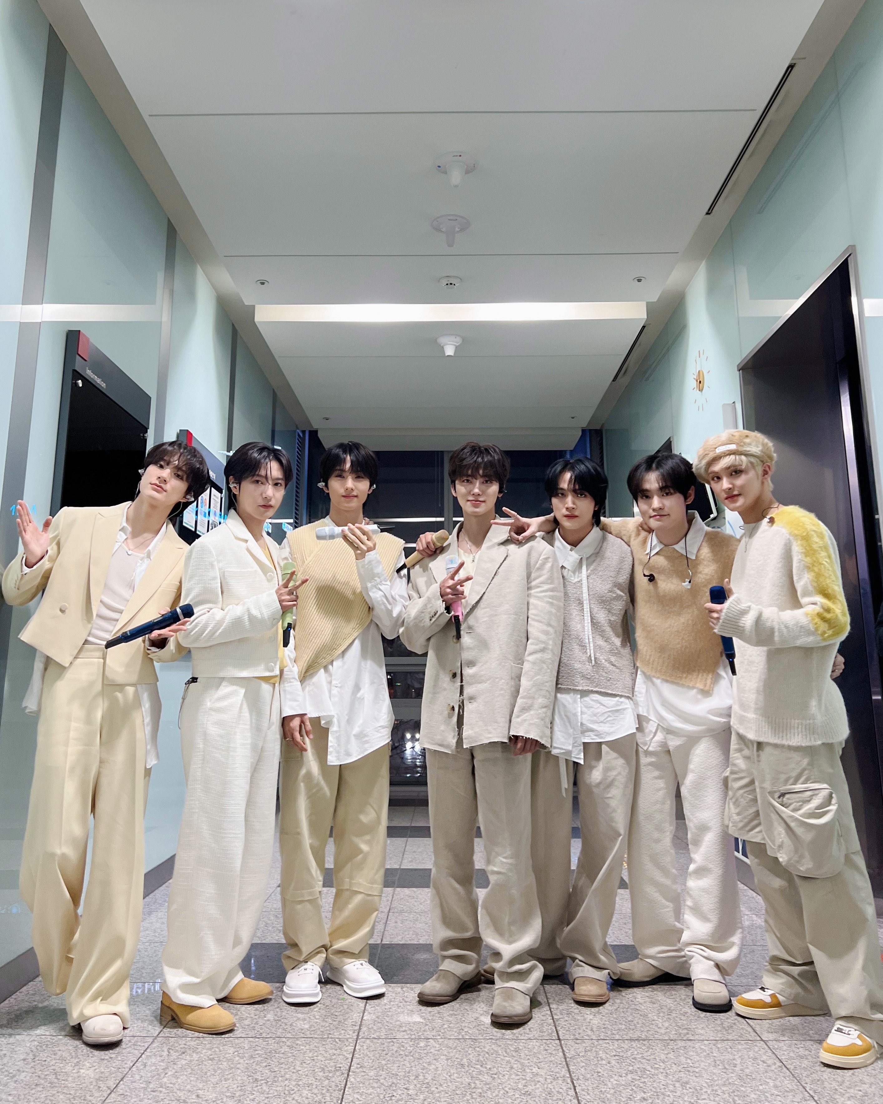 [정보/소식] NCT DREAM 공식 인스타 업뎃 🖤 🤍 | 인스티즈