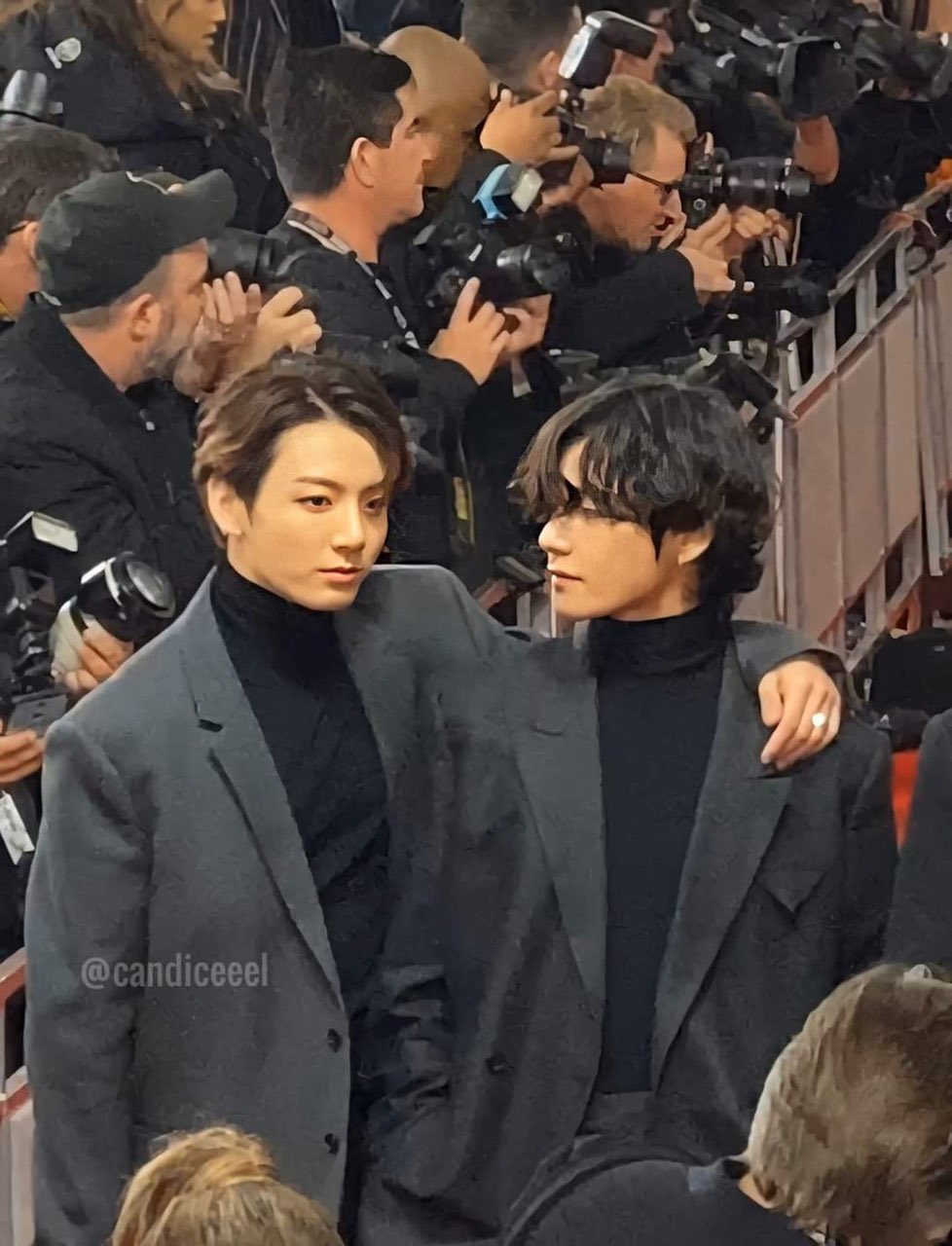 [잡담] 정국이랑 뷔는 진짜 남돌 ㄹㅈㄷ 조합 같다 | 인스티즈