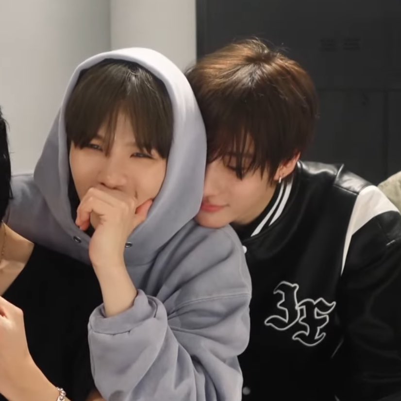 [잡담] 앤톤 타로 서로 편해보여서 보는 내가 다 행복함 | 인스티즈
