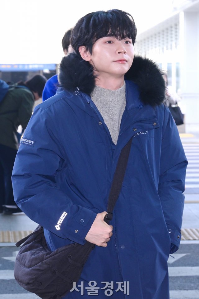 [잡담] 신예찬 오늘 왜이렇게 귀엽게 생겻지 | 인스티즈