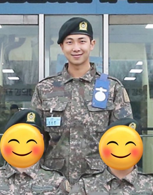 [정보/소식] 방탄 알엠, 뷔 훈련병 사진 뜸 | 인스티즈