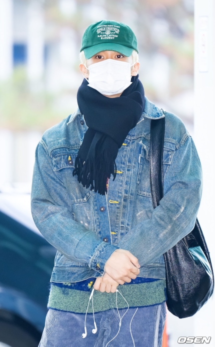 [잡담] 오늘 마크 출국 기사사진 | 인스티즈