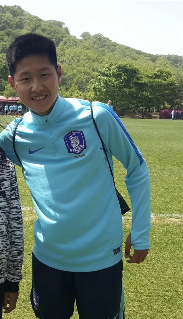 [정보/소식] 이강인 이나은 이거 커플템 아닌데 왜 커플템이라고 퍼진거야..? | 인스티즈