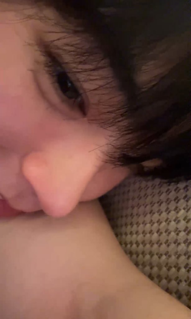 [잡담] 아니 성한빈 라방 홍조가 자꾸 생각나 어떡해 | 인스티즈