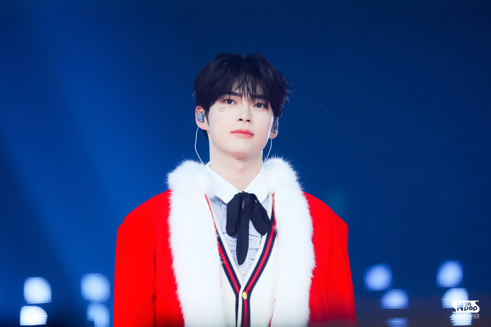[잡담] 성한빈 산타 | 인스티즈