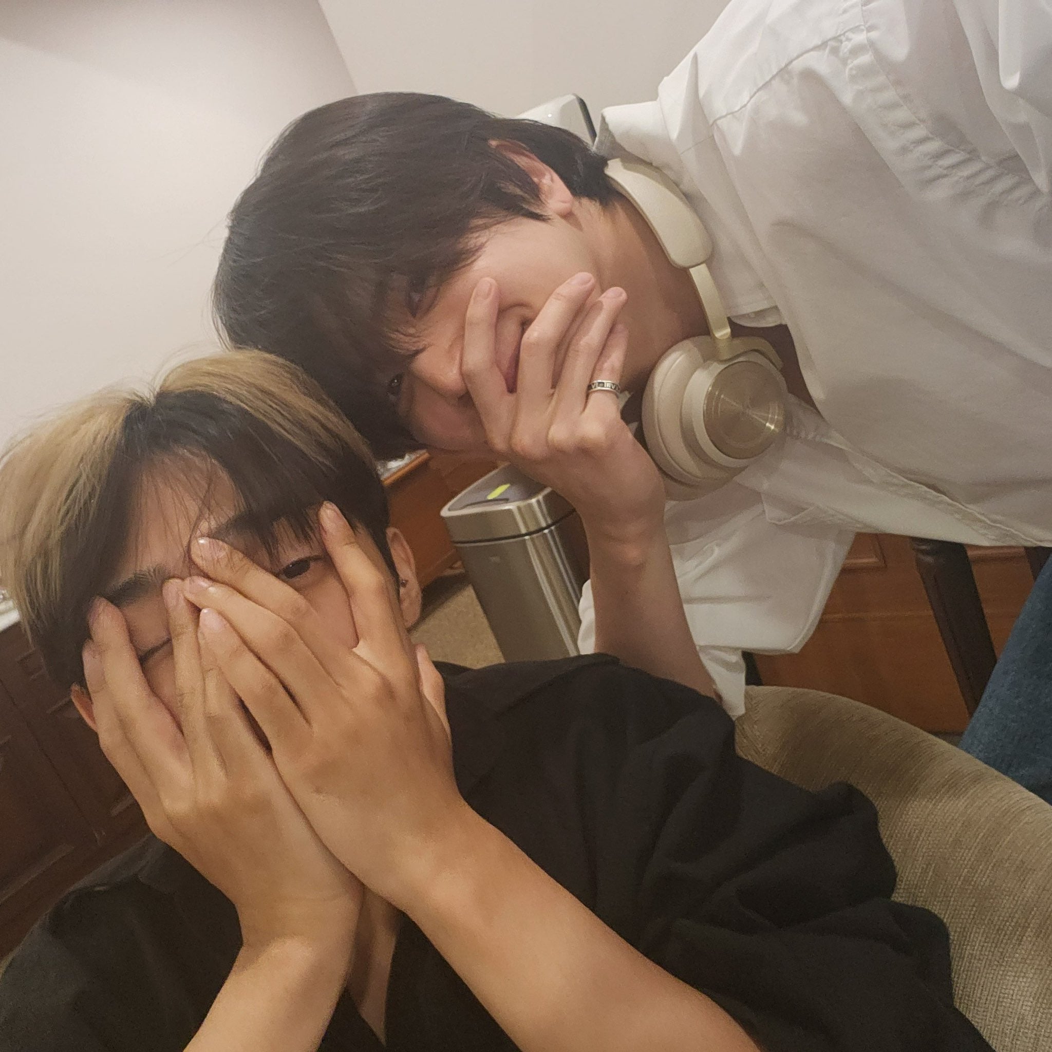 [잡담] 더보이즈에는 김형제라고 누가봐도 형과 동생인 애들이 | 인스티즈