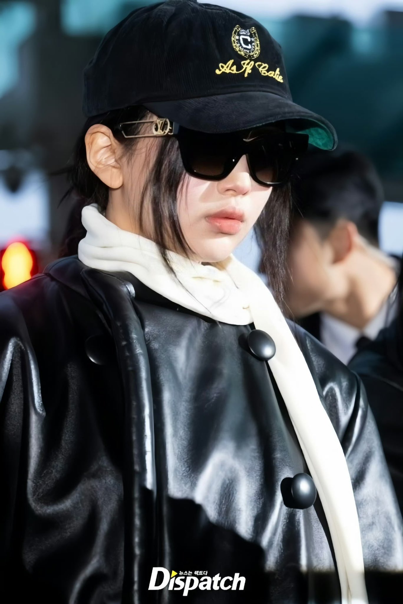 [잡담] 뉴진스 혜인 루이비통 입고 출국하는데 으잉했거든? | 인스티즈