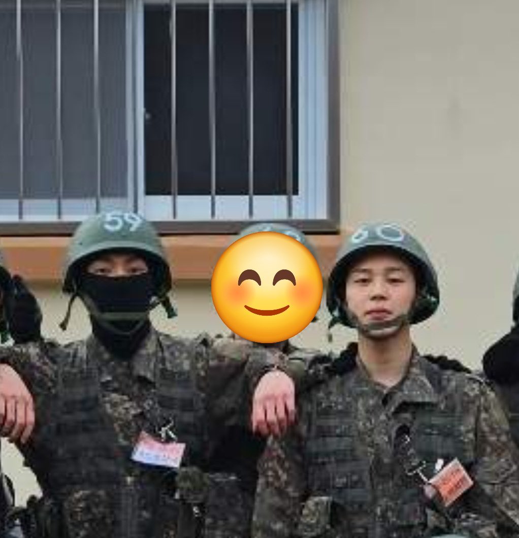 [잡담] 와 진짜 레전드 군대 사진 하나 떴다고 심장이 뜀 | 인스티즈