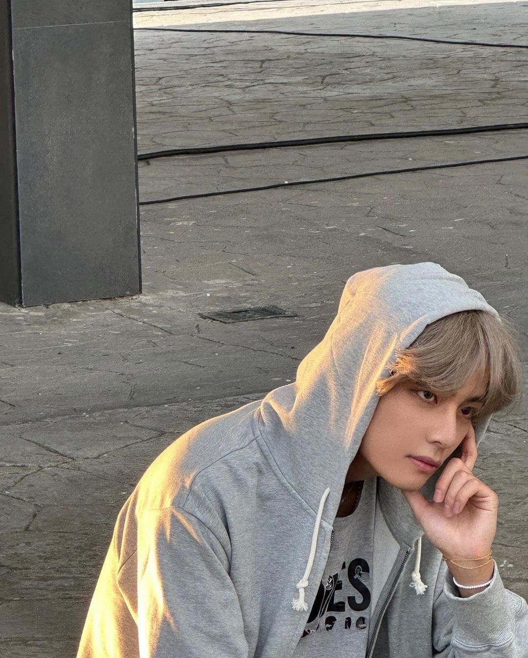 [잡담] 방탄 뷔 ㄹㅇ 내기준 인스타 제일 예쁜 남돌인데 | 인스티즈
