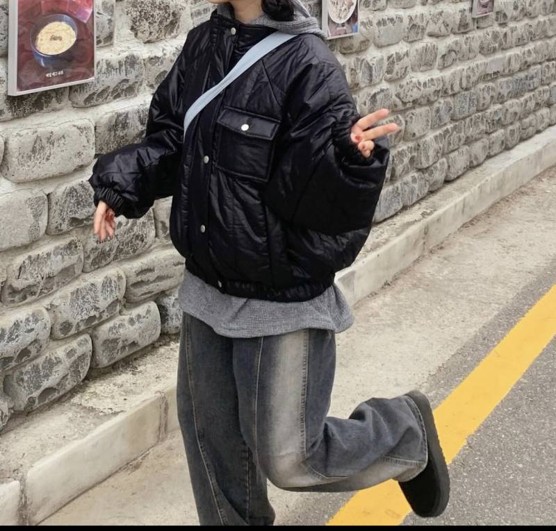 [잡담] 숏패딩 입을때 이거 거슬리지않아??? | 인스티즈