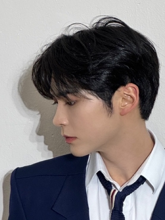성한빈 이 사진 좀 봐줘 | 인스티즈