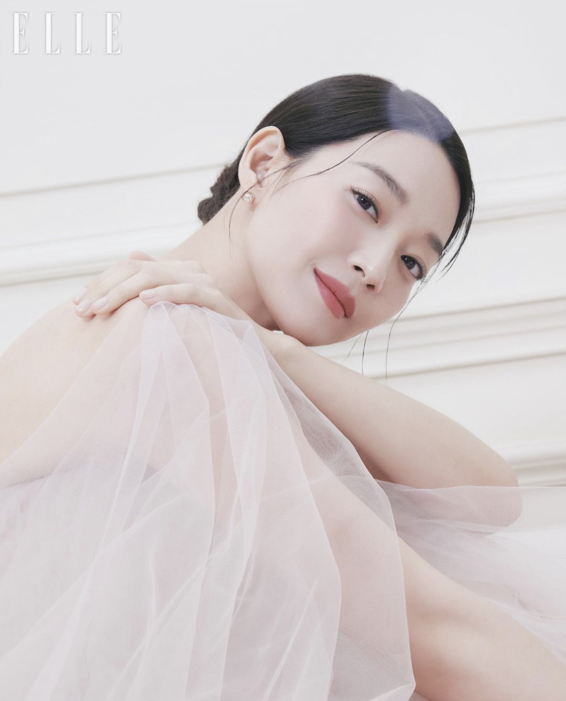 [잡담] 신민아 웅니 끌레드뽀보떼 뉴 엠버서더 됐는데 화보 보고 갈 사람???🩷🤍🩷🤍🩷 | 인스티즈