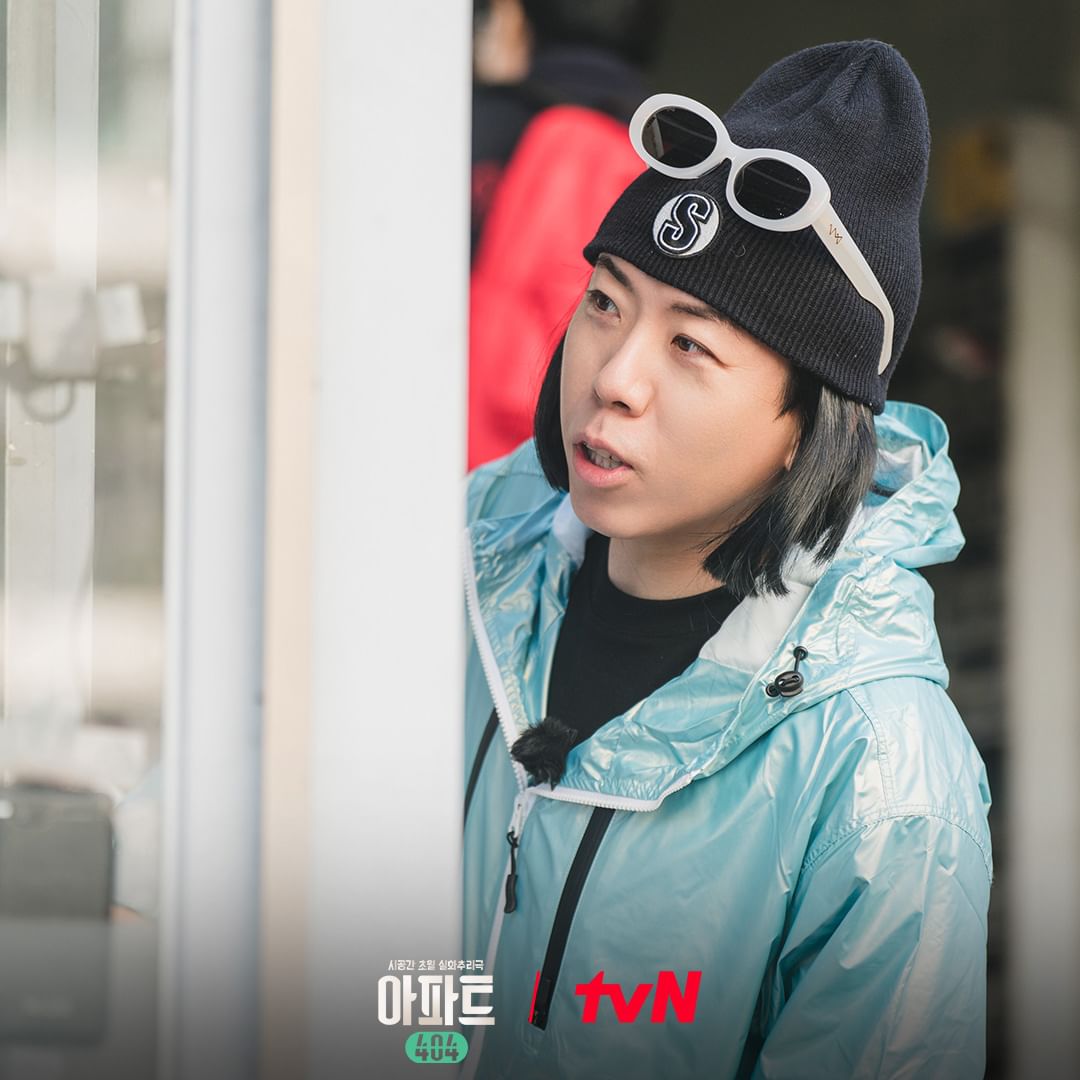 [정보/소식] tvN 추리 예능 <아파트 404> 프리뷰 스틸 (유재석,제니,오나라,차태현,양세찬,이정하) | 인스티즈