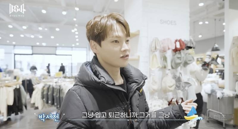 본인 옷은 잘 안 사면서 아기 옷 FLEX 한 가수.jpg | 인스티즈