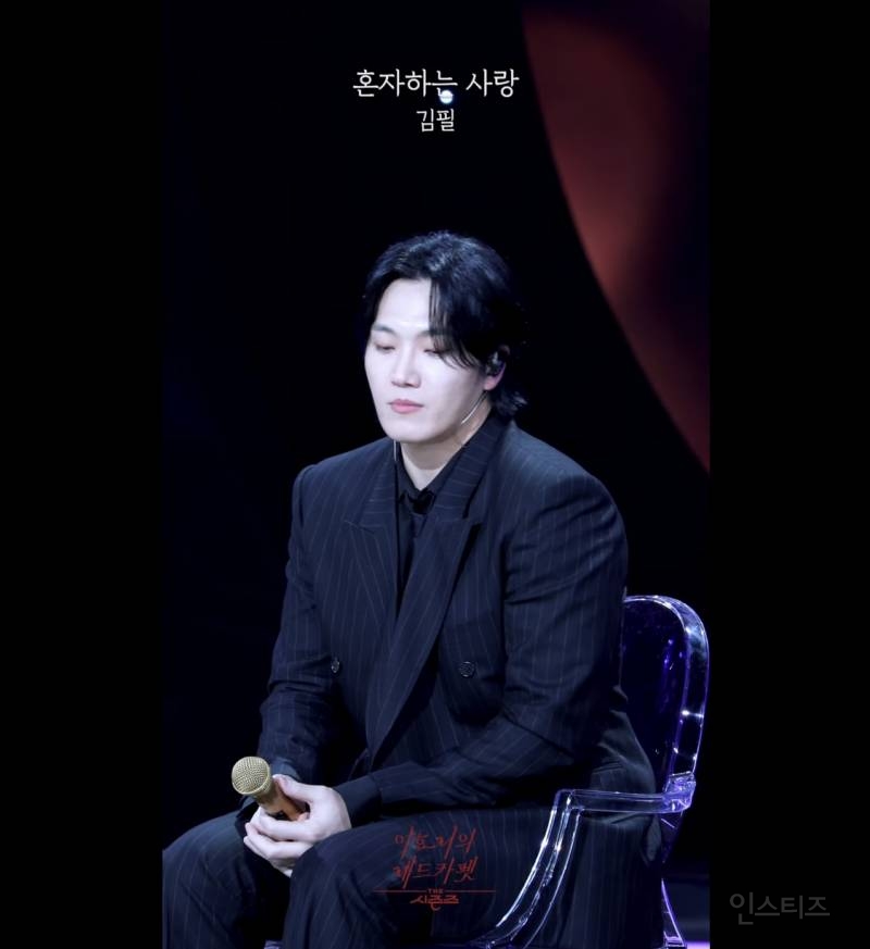 어제 자 이효리의 레드카펫에 엄청나게 벌크업 된 몸으로 등장했던 가수.jpg | 인스티즈