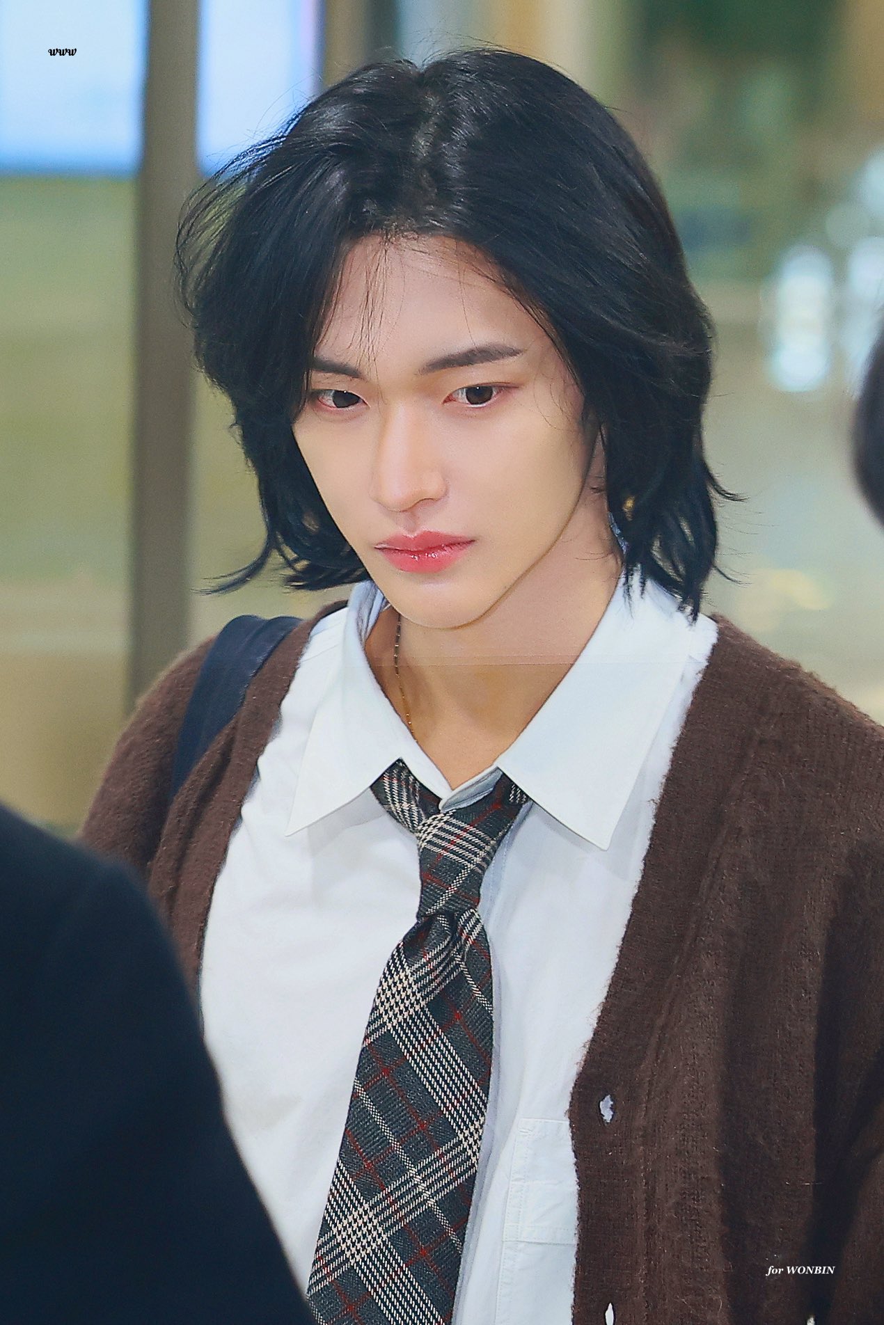 [잡담] 원빈 교복 음방이랑 과잠 의상 입고 나온날... | 인스티즈