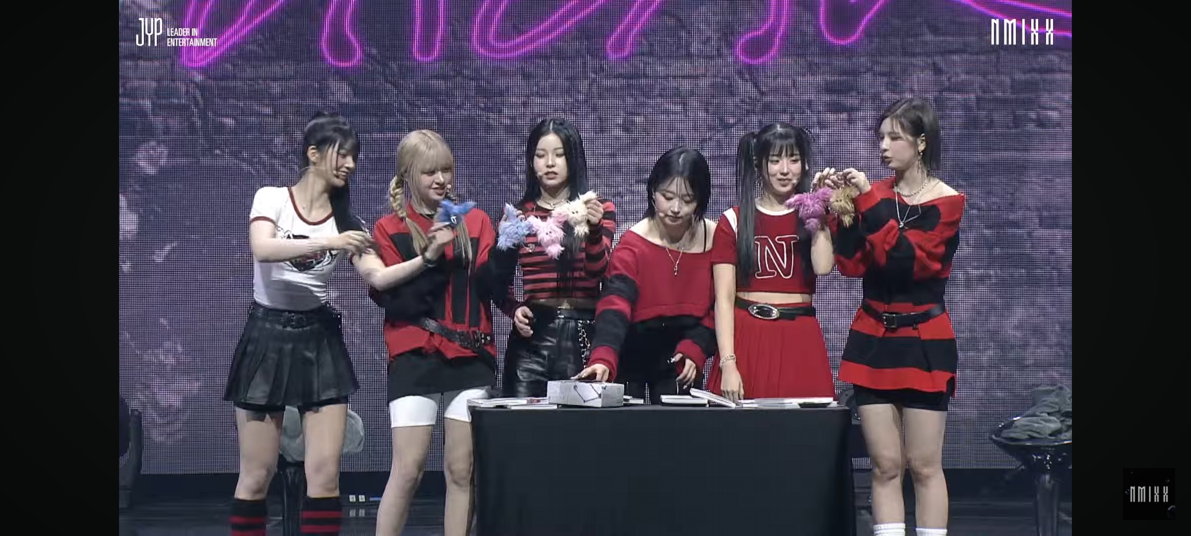 [OnAir] 헐 엔믹스 한정판 앨범 너무 귀엽다 | 인스티즈