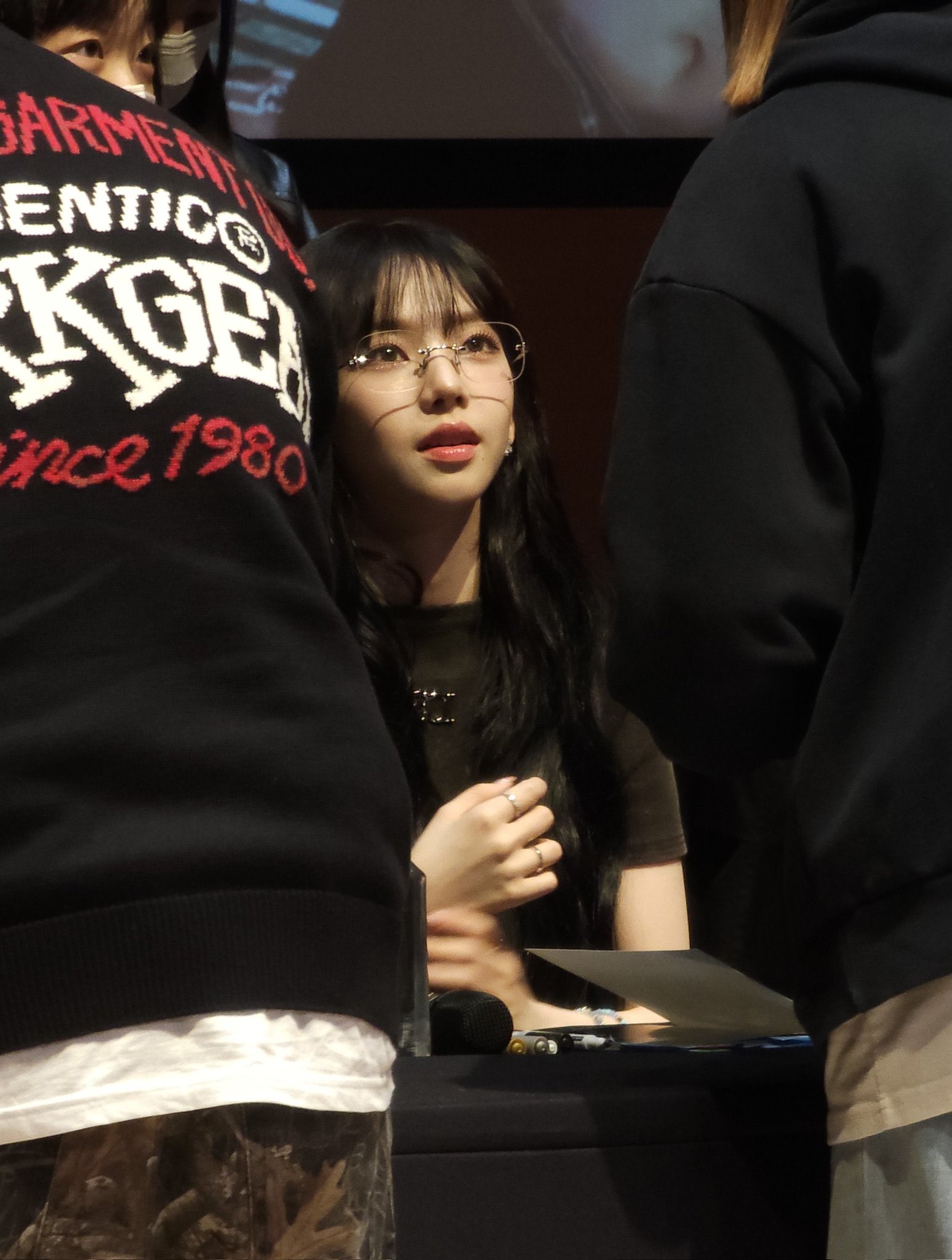 [잡담] 카리나 오늘 분위기 왤케 훈녀야... | 인스티즈