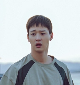[잡담] 아 장동윤 표정 좀 봐ㅋㅋㅋ 오늘 모래꽃 잔뜩 기대됨... | 인스티즈