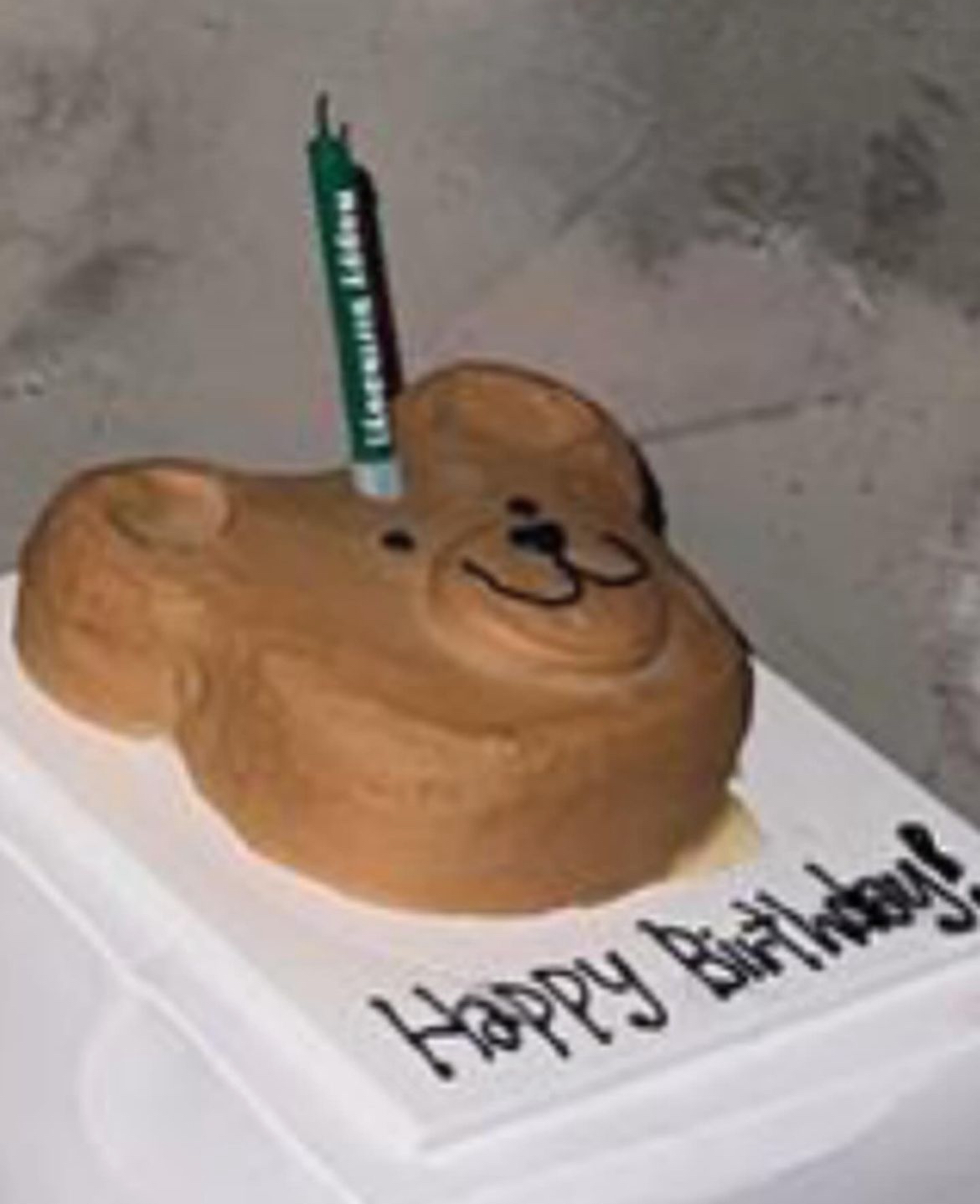 [잡담] 제니 올해 생일케이크들 엄청 많다 | 인스티즈