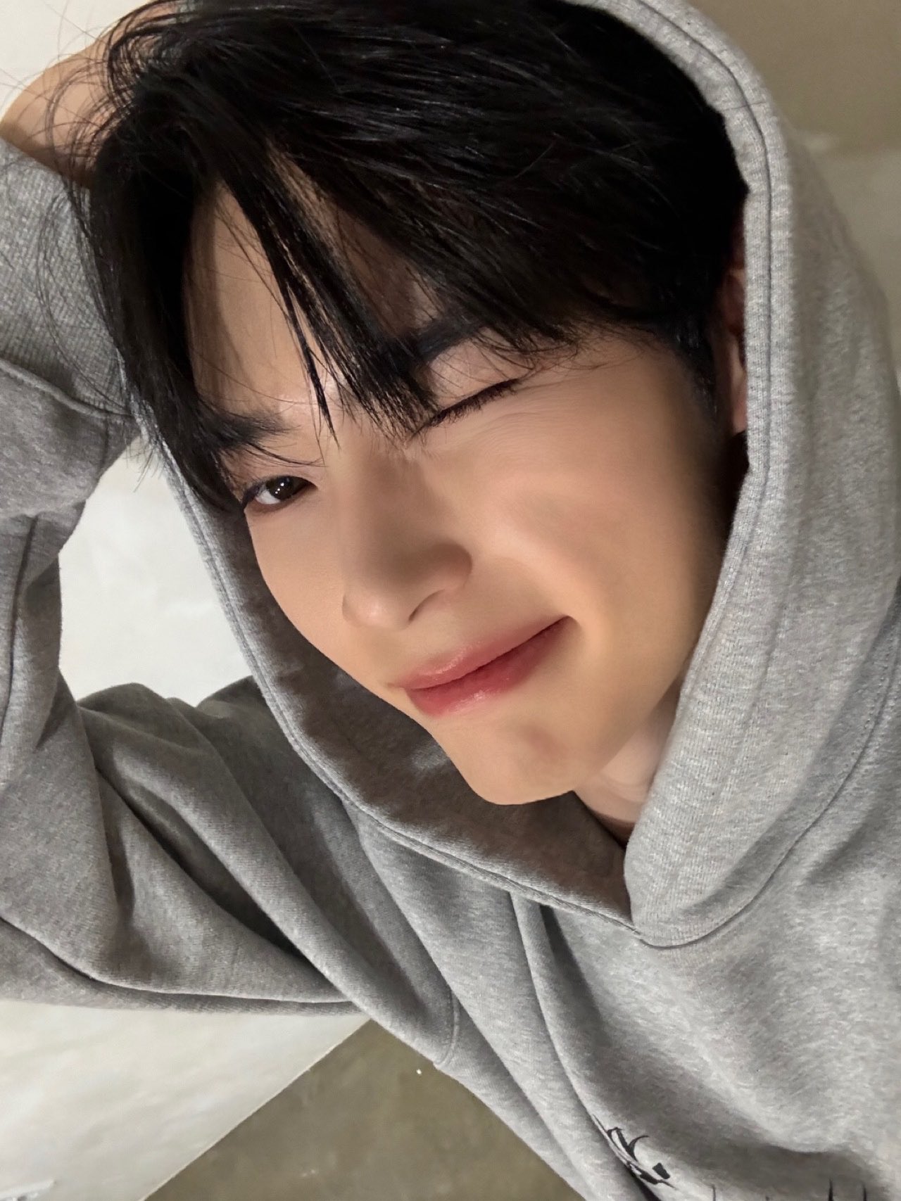 [잡담] 아 성한빈 스타일쉐어 후기 남기는것같애 ㅋㅋㅋㅋ | 인스티즈