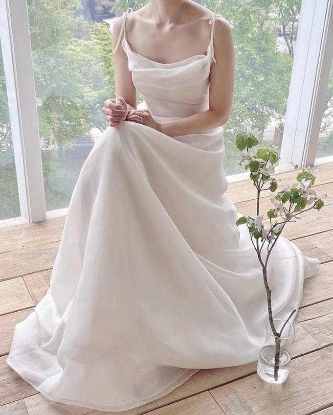 현재 반응 갈리는 웨딩드레스 디자인 취향.JPG | 인스티즈