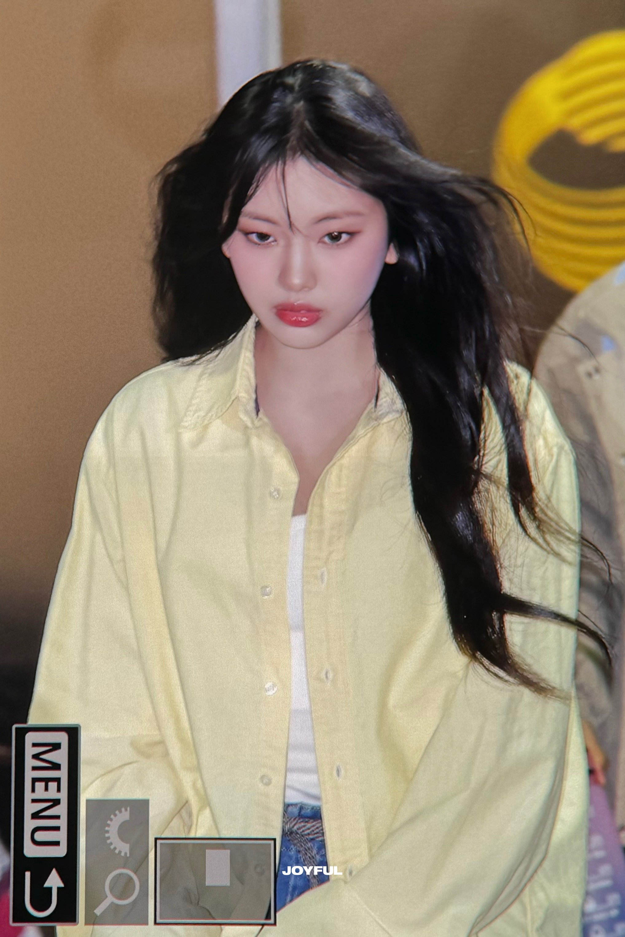 [잡담] 아니 미친 얘들아 오늘 뉴진스 혜인이 뮤뱅 퇴근길 봤니 | 인스티즈