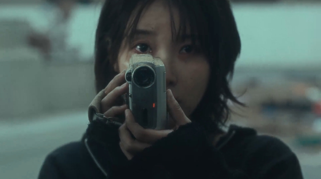 [잡담] 아이유 뷔 미쳤다아아아 | 인스티즈