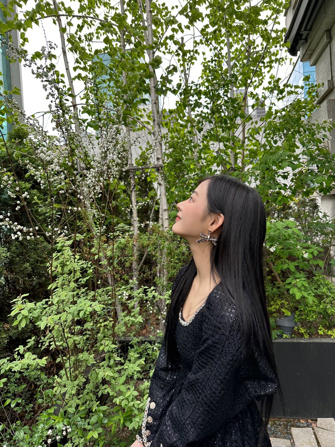 [잡담] 예전부터 생각했던건데 민지는 두상이 진짜 예쁜듯 | 인스티즈