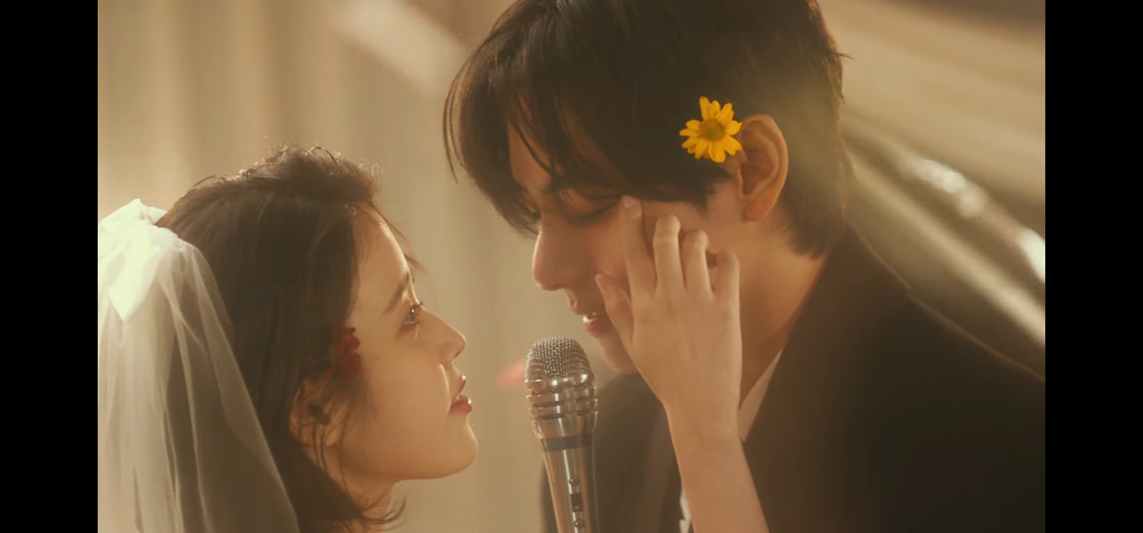 [잡담] 주관주의) love wins all 뮤비 소설형식 해석 | 인스티즈