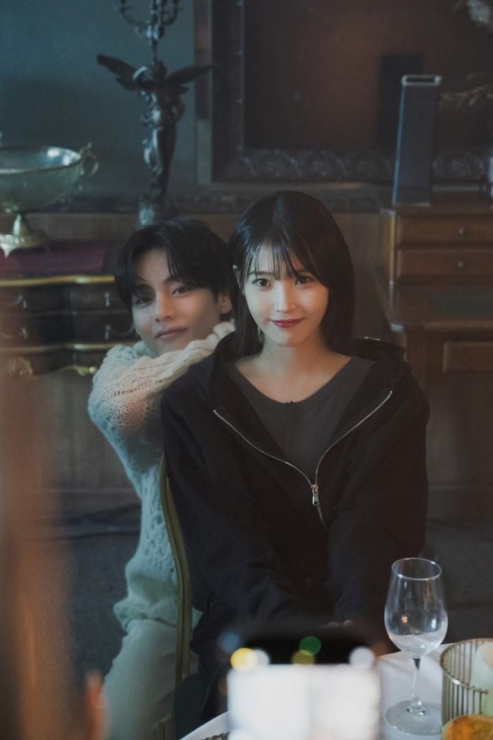 [잡담] 아이유 뷔 비하인드 사진 뭐야ㅠㅠㅠ | 인스티즈