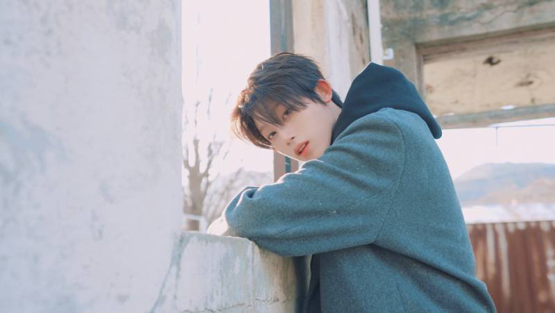 확신의 성장캐 보여주는 남돌 컴백 트레일러 | 인스티즈