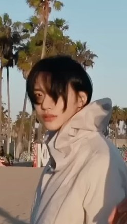 [잡담] 귀 뒤로 싹넘긴 원빈이 헤어가 좋다고말해 | 인스티즈